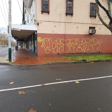 Council removes graffiti from Council streets