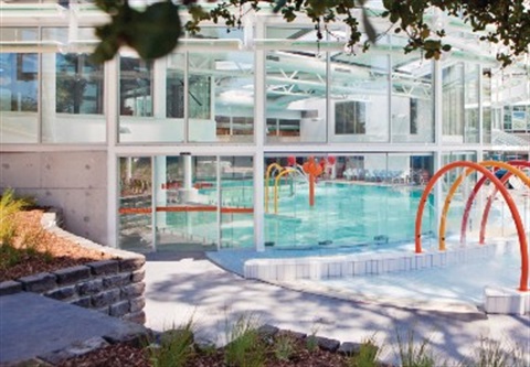 Harold Holt swim centre showing outdoor pool