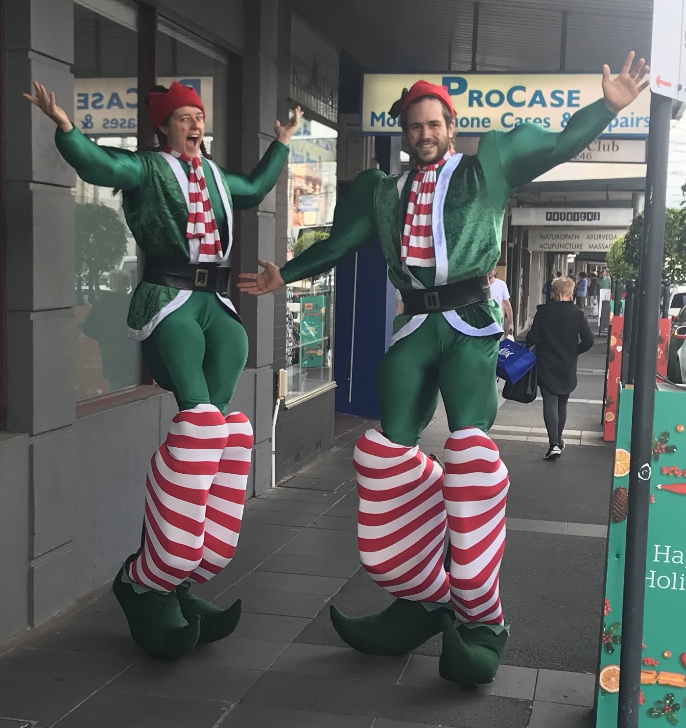 Elves on Glenferrie