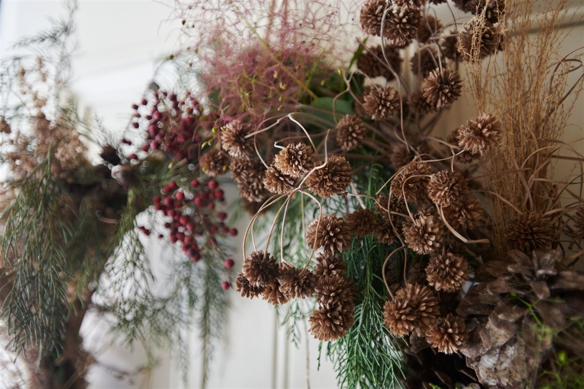 Sustainable-Wreath-Making