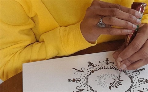 Mehndi canvas art.jpg